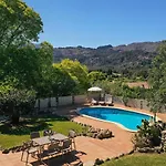 别墅 Porqueres 波连斯萨